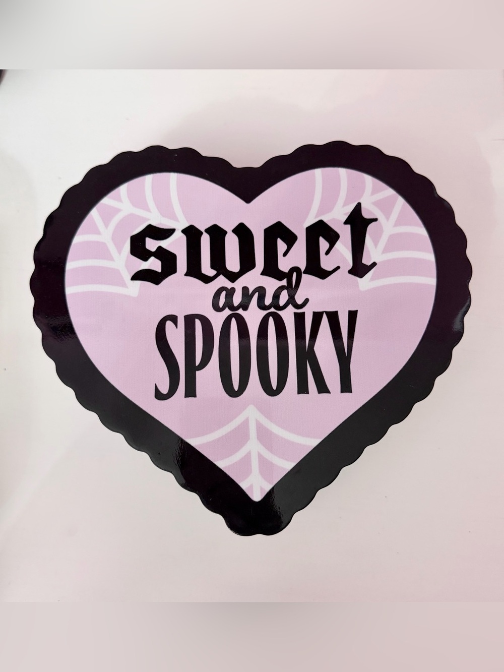 Ashland Halloween Heart Shaped Sweet & Spooky Box - Picture 6 of 6